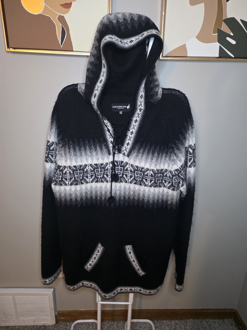 Alpaca Connection Pullover Sweater With Tassles And Hood-Black & White